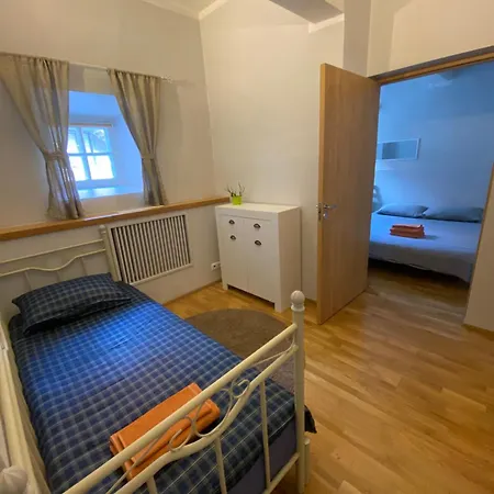 Kivivete Apartment
